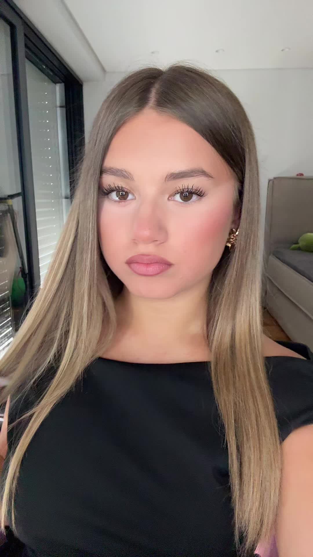 aleyna (@aleynamovezz) - Urlebird aleyna (@aleynamovezz) - Urlebird