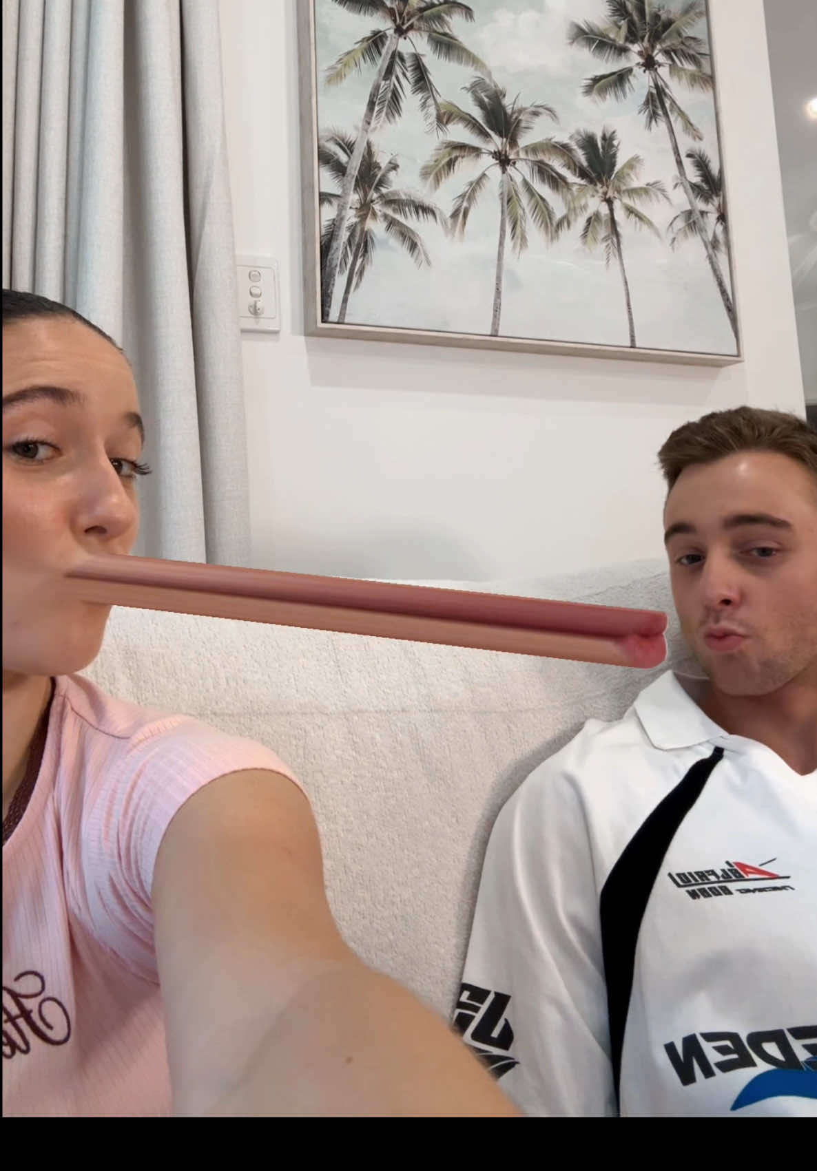 James & Jasmin (@jamesandjasmin) - Urlebird