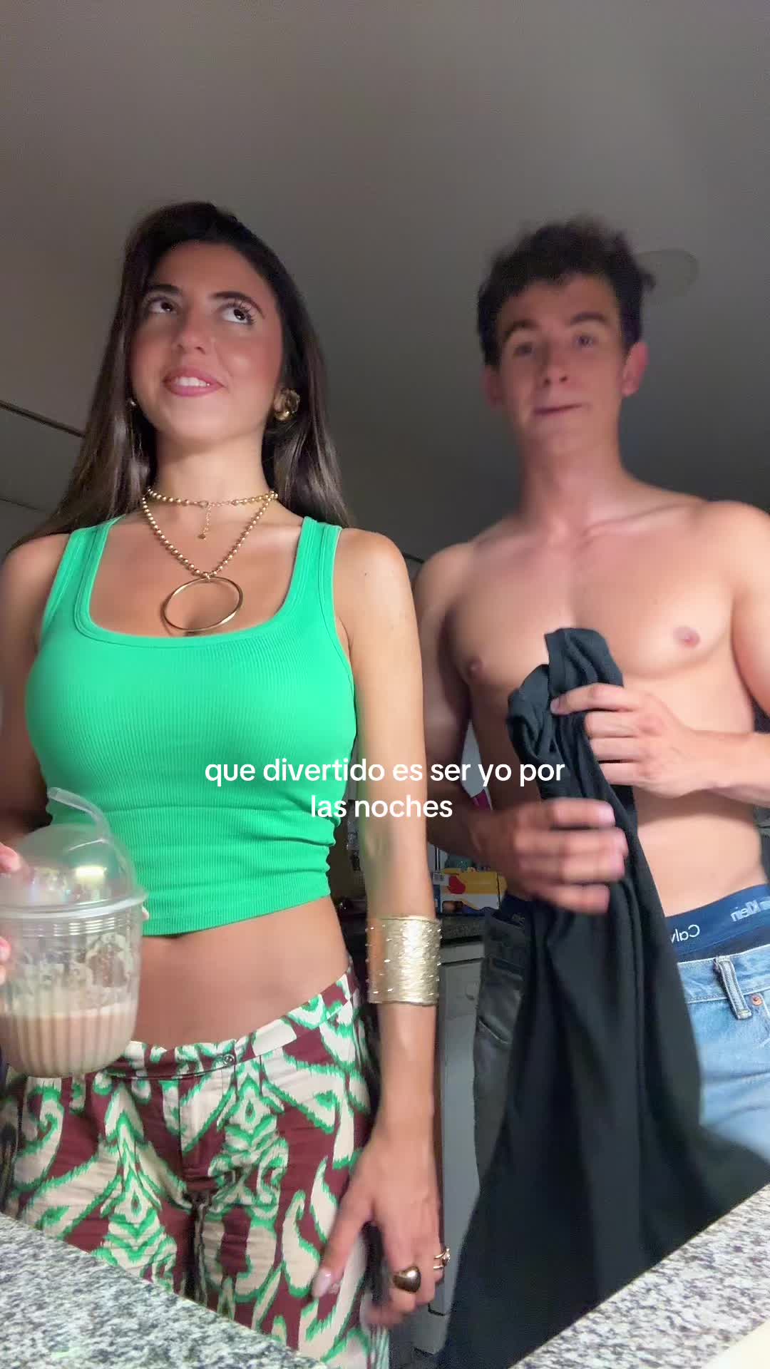 Astrid Millán (@astridmillann) - Urlebird