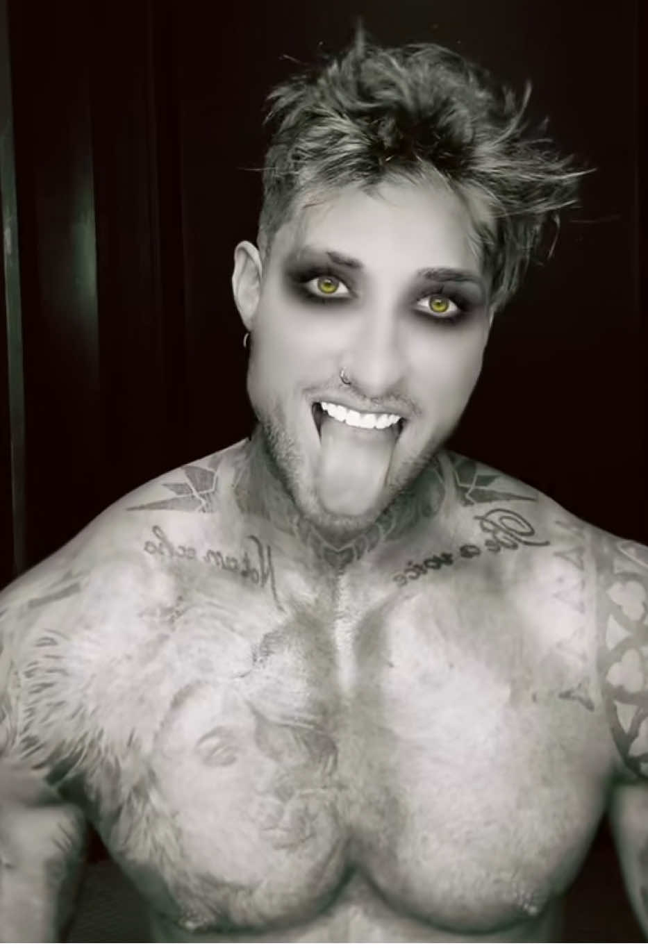 Thattattooedgymguy (@thattattooedgymguy) - Urlebird