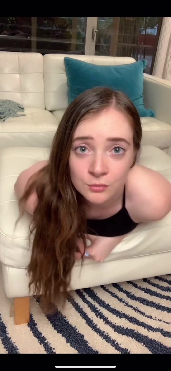 I forgot what to do #fyp Redheadwinter (@reneewinter3000)