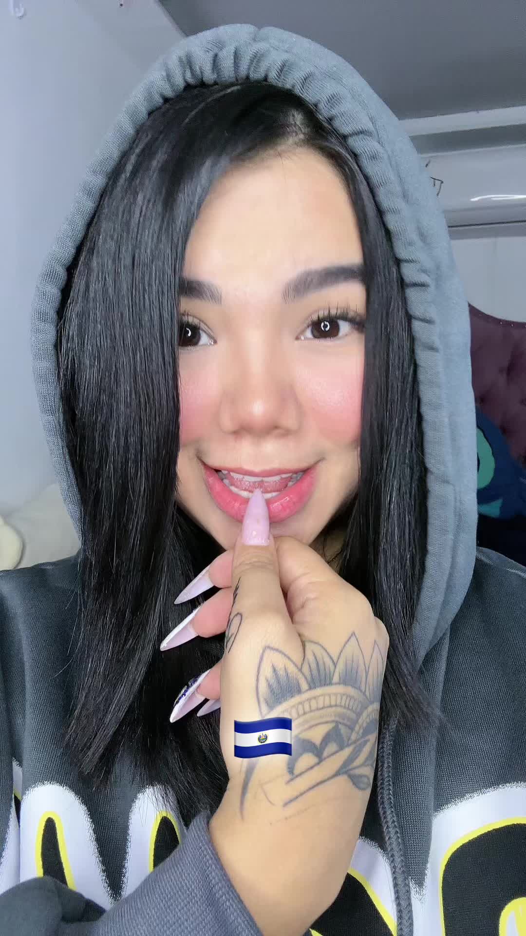 🙈 Abigail 🌻 (@sunshine23_45)