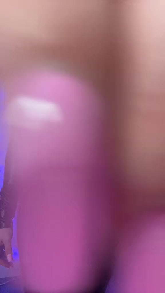 Megan Riley Booth (@spicymeganriley) - Urlebird