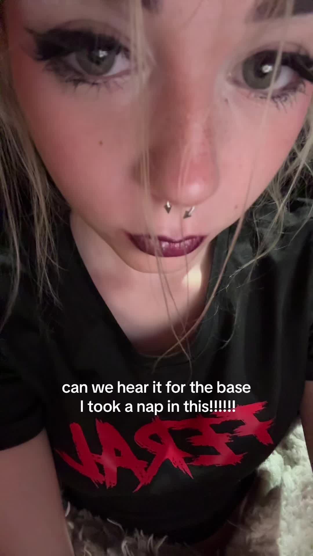 Starr (@eveestarr18) - Urlebird