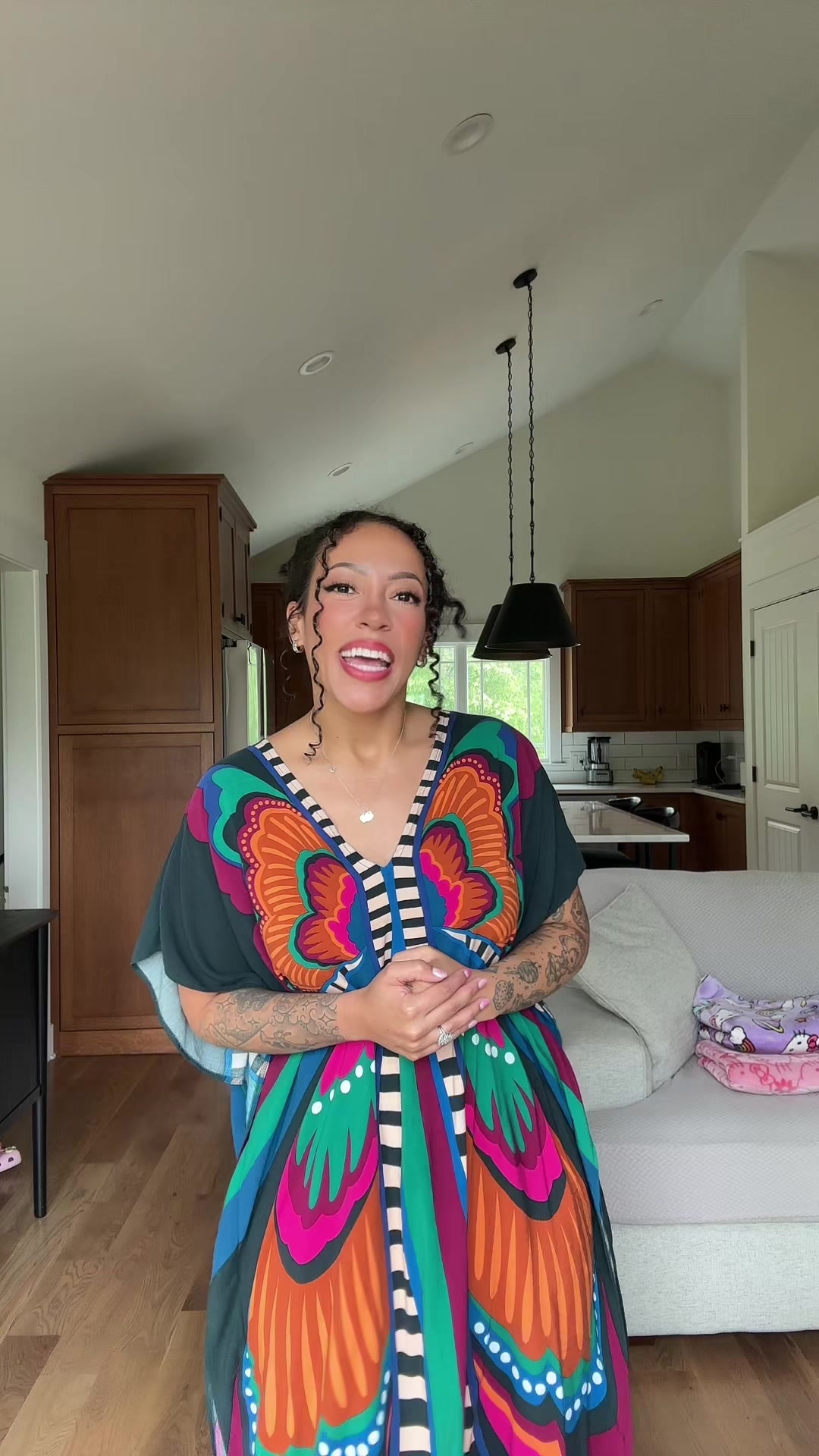 liv 🛸 (@itslunarliv) - Urlebird