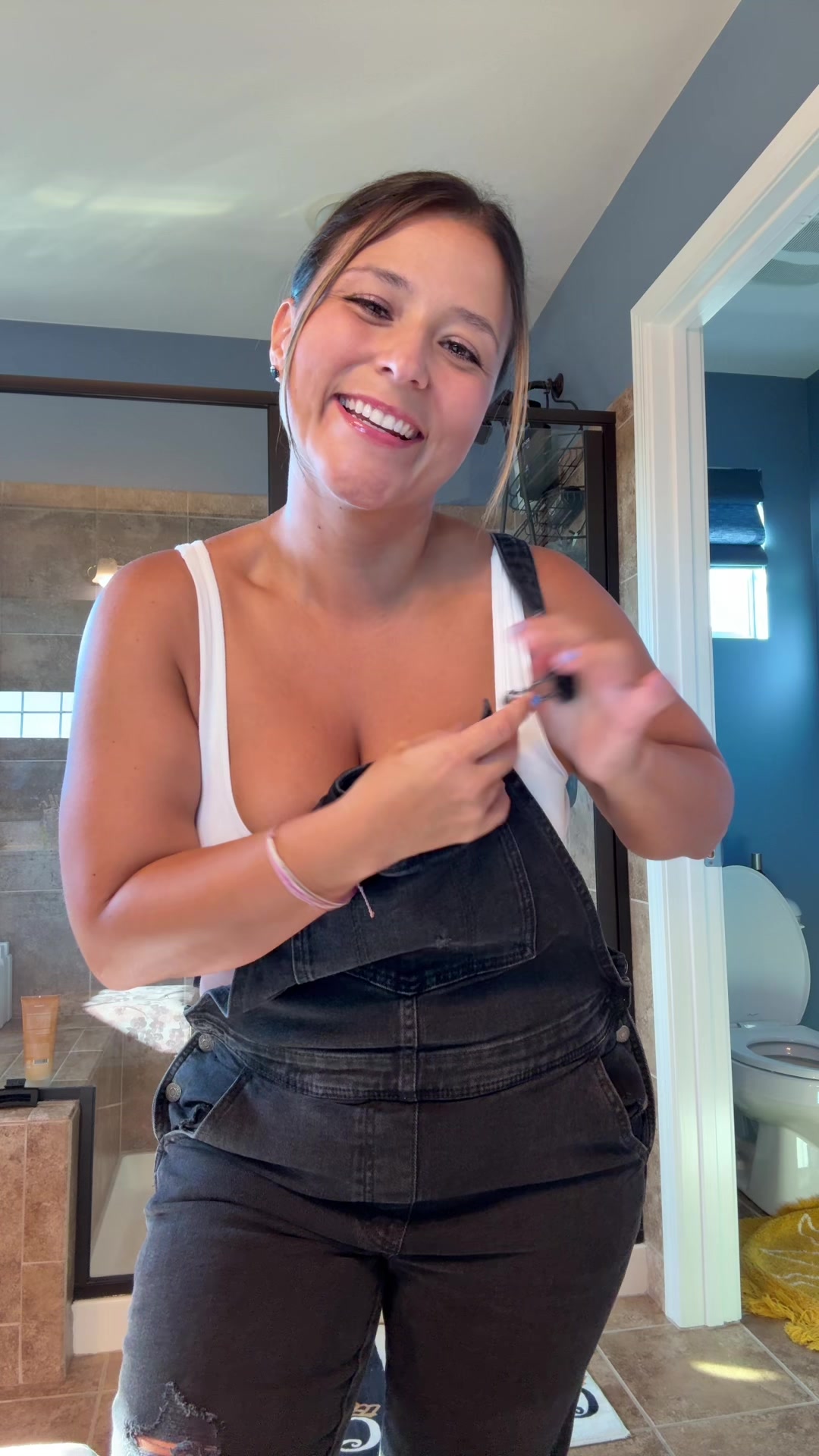 Cherr.Bearr22 (@cherr.bearr22) - Urlebird