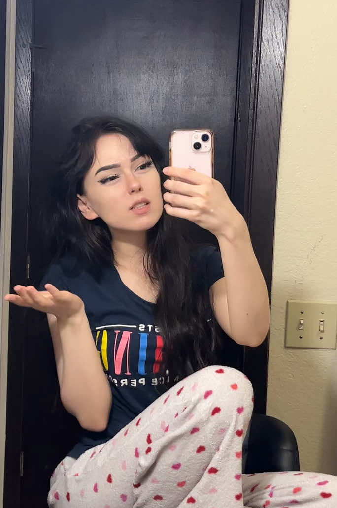 Zyla Vale (@zylavale) - Urlebird