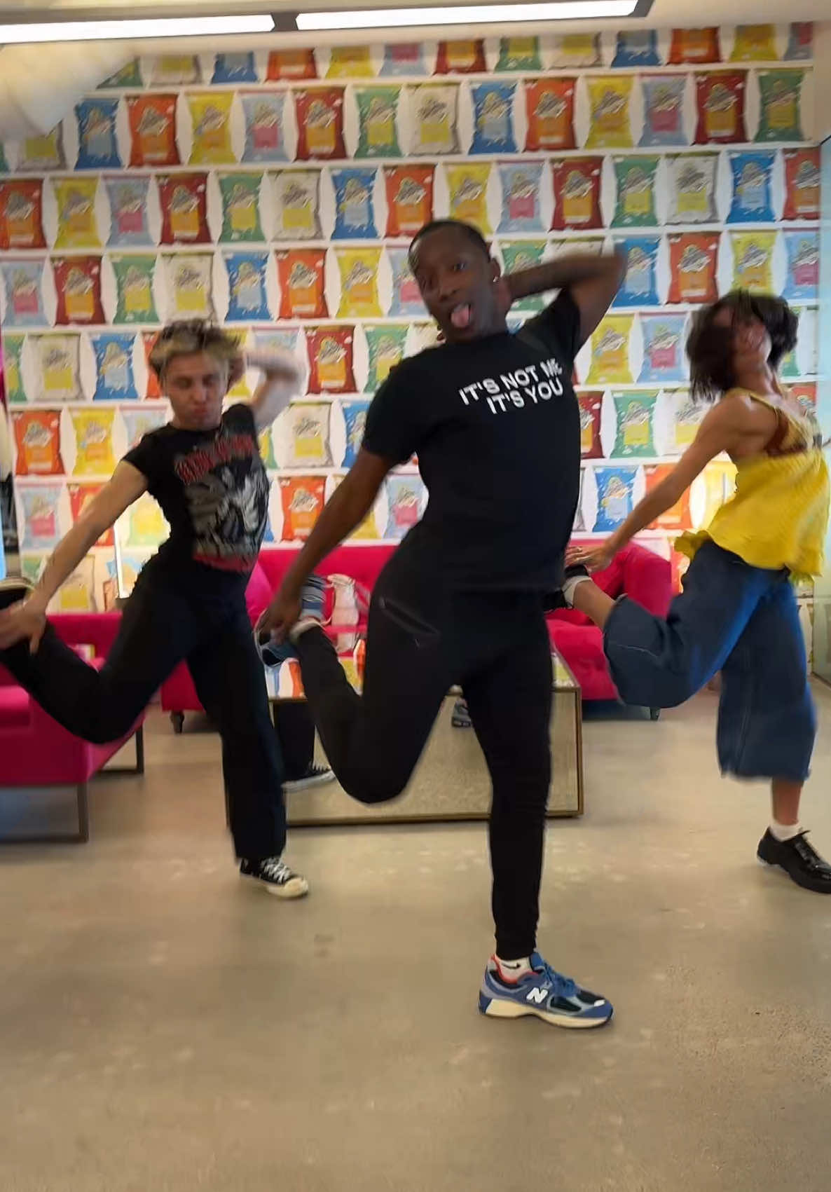 Making some little jugs today | maddiemochi (@maddiemochi)