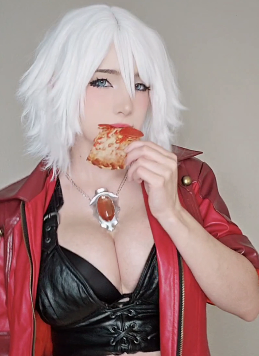 𝘚𝘬𝘺𝘦 (@skyexxsummers) - Urlebird