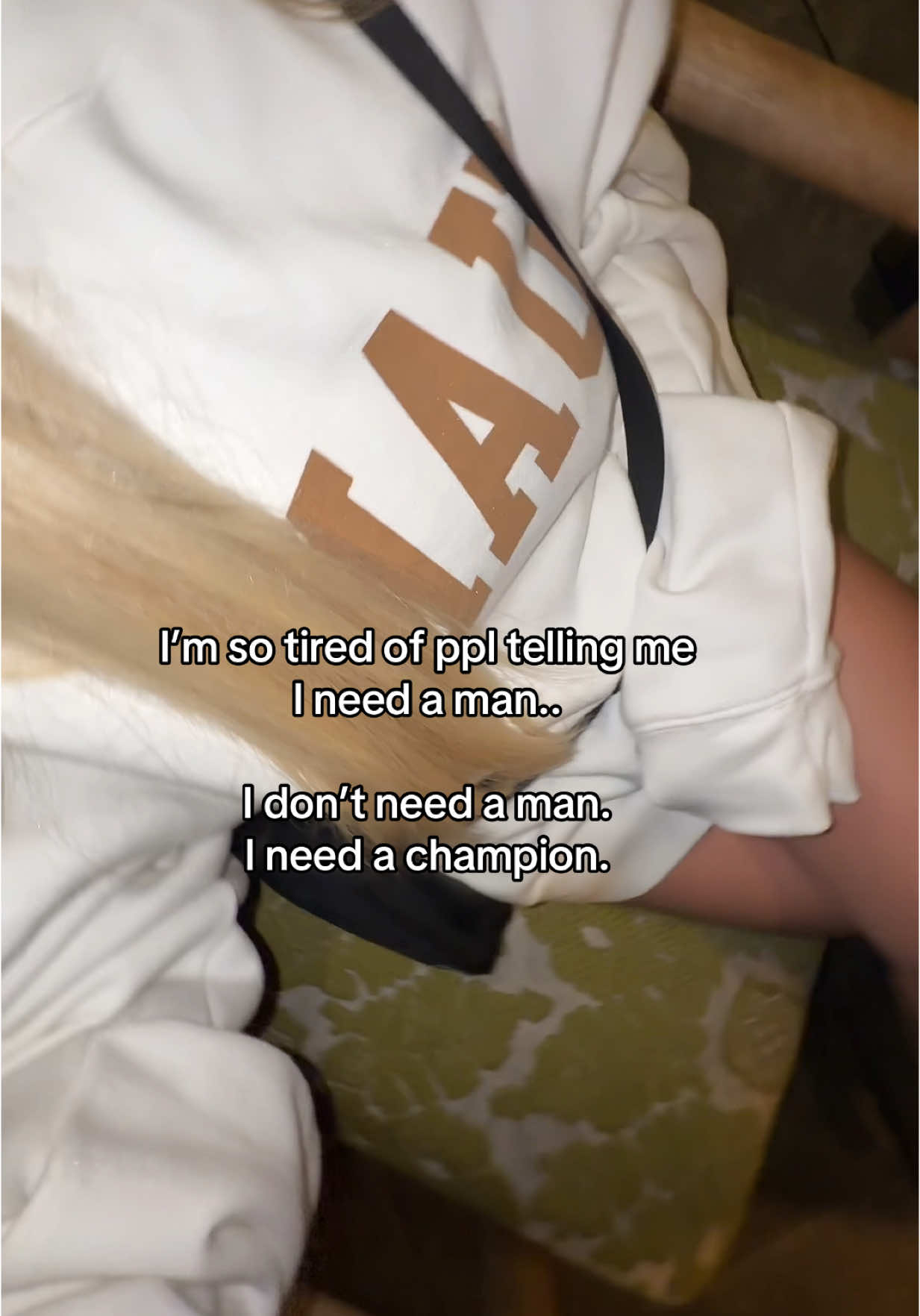 Erica Lovely (@erica_lovelyyy) - Urlebird