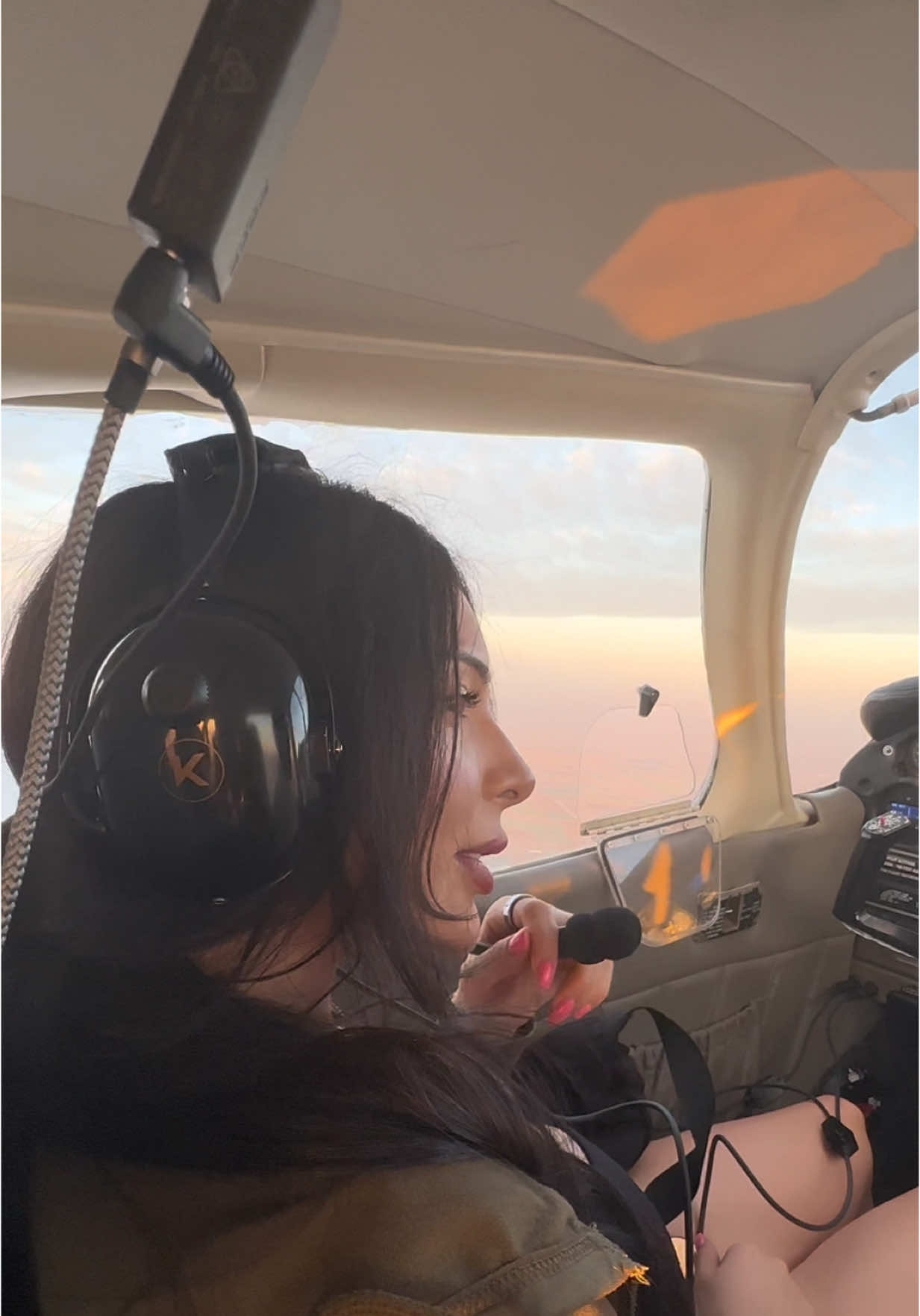 NOHEMY 🍌 (@nohemyoro) - Urlebird