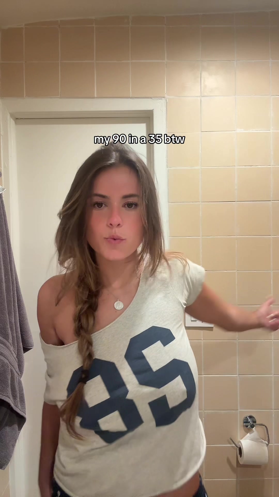 isy (@isabella.lauren) - Urlebird