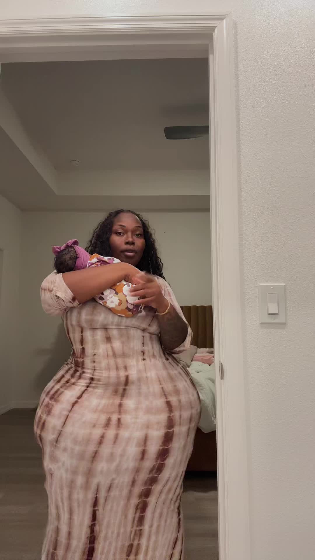 Missbunkbeds (@jayythickness) - Urlebird