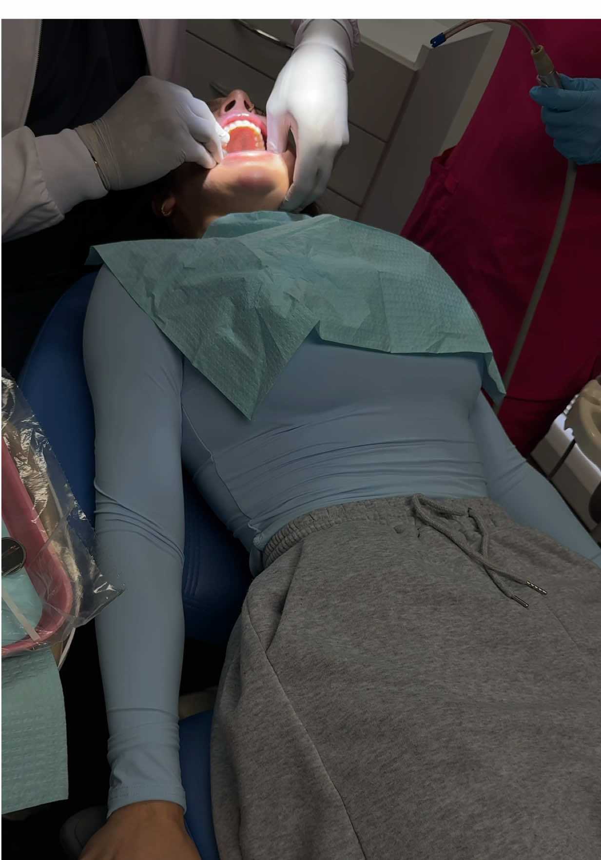 NOHEMY 🍌 (@nohemyoro) - Urlebird