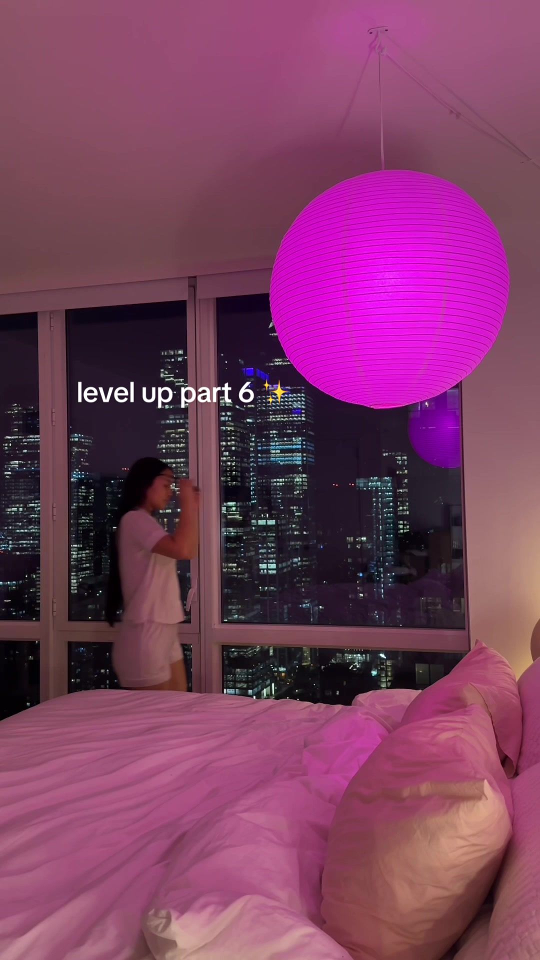 lena (@lenalifts) - Urlebird