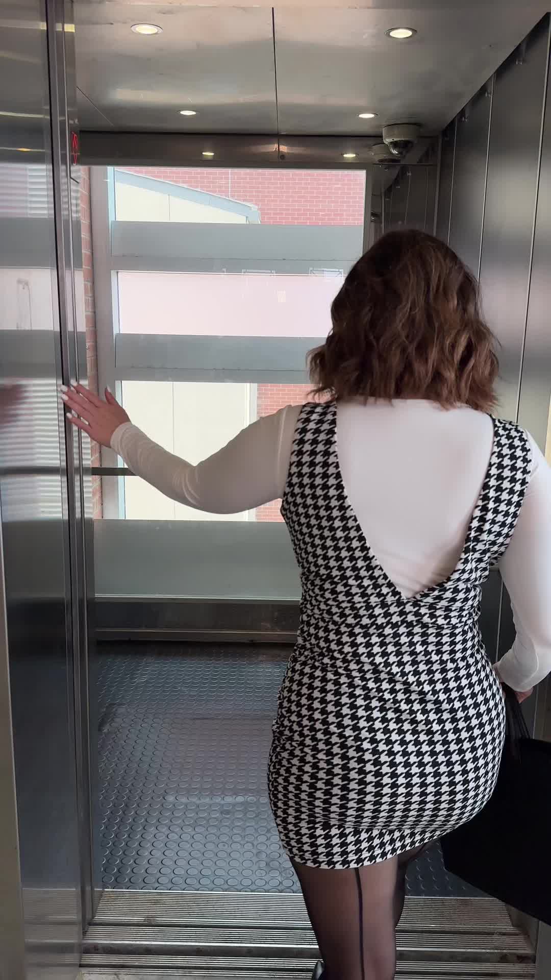 Kelly 💕 (@kellymonroetime) - Urlebird