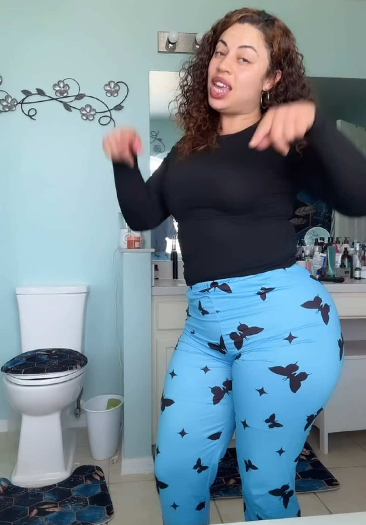 Pinkyurge (@pinkyurge) - Urlebird