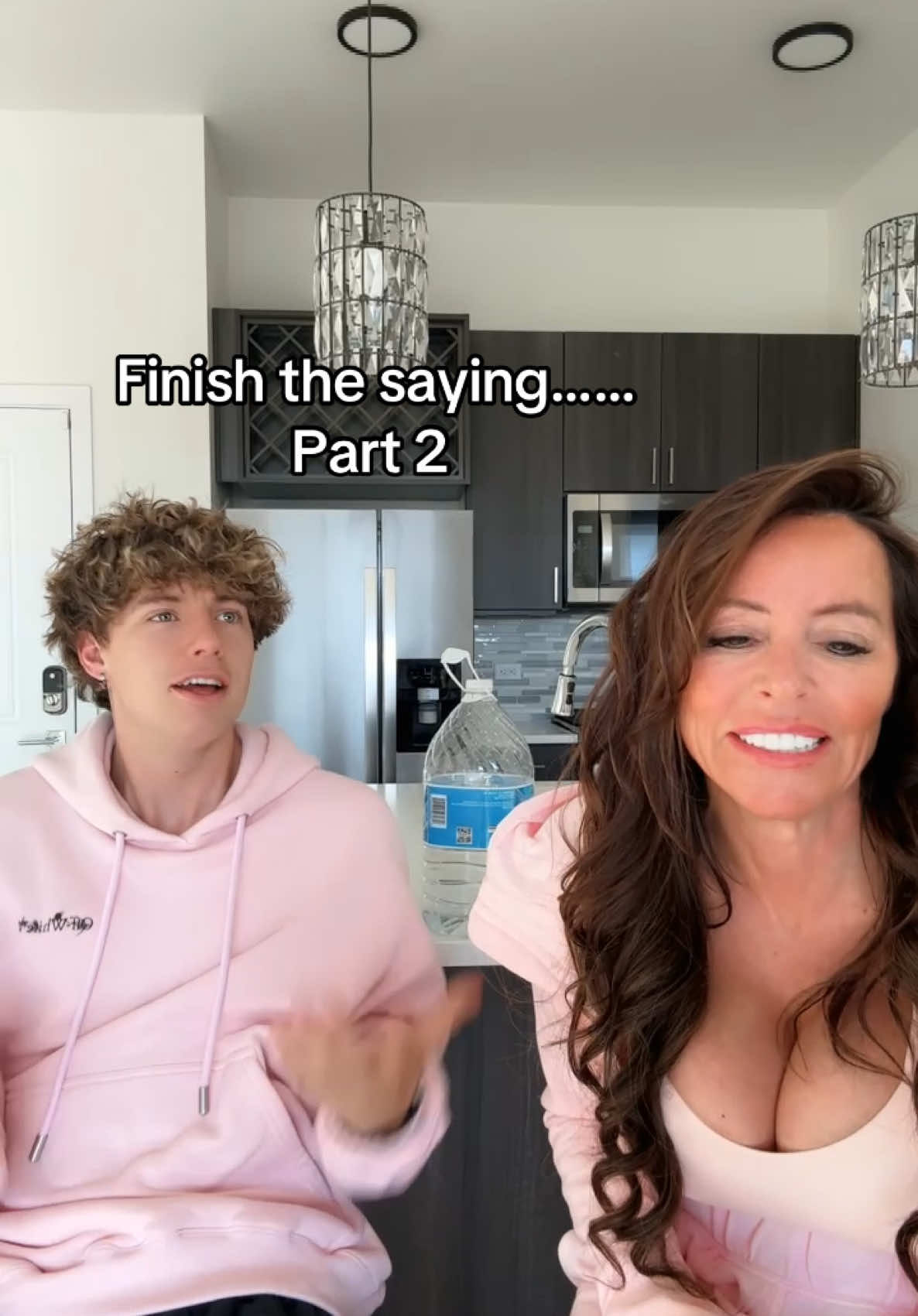 Nicki (@nickimammasol) - Urlebird