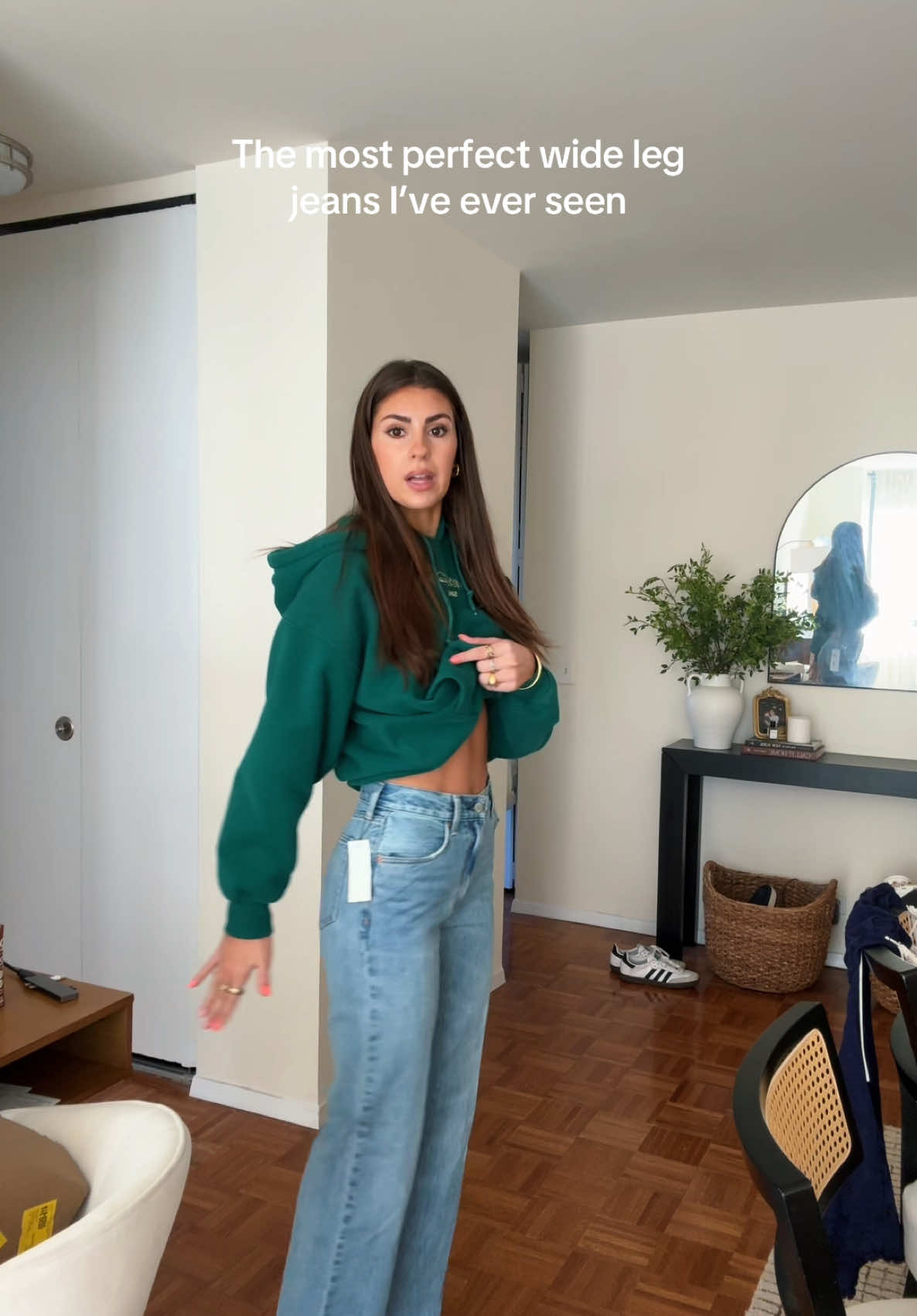 The video cut off but here is two new Arianna Perez