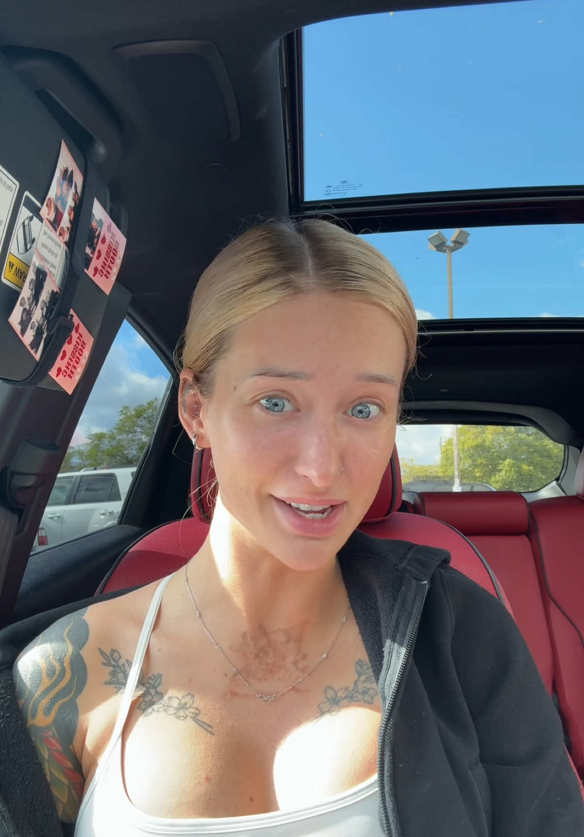 🦄 @essiebone - Essie 🖤 - TikTok