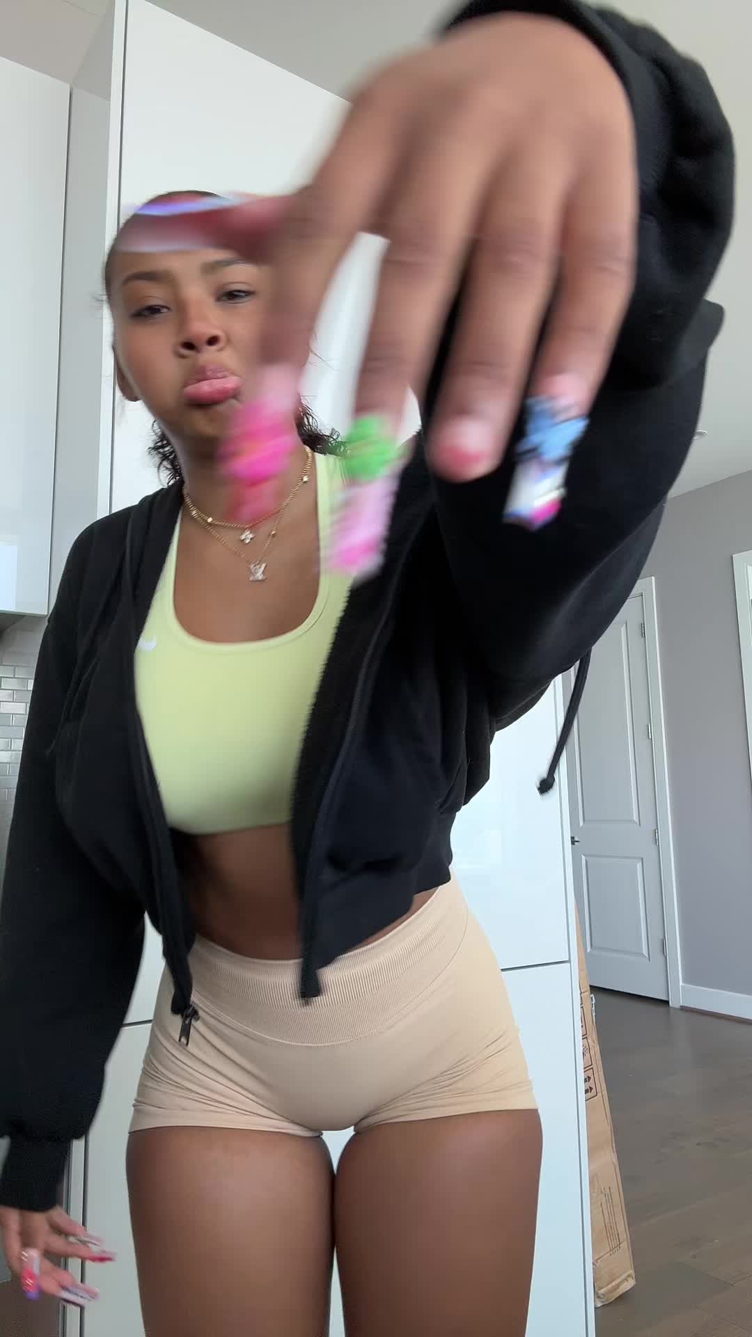 Ayla😍 (@miss.aylathegoddess) - Urlebird