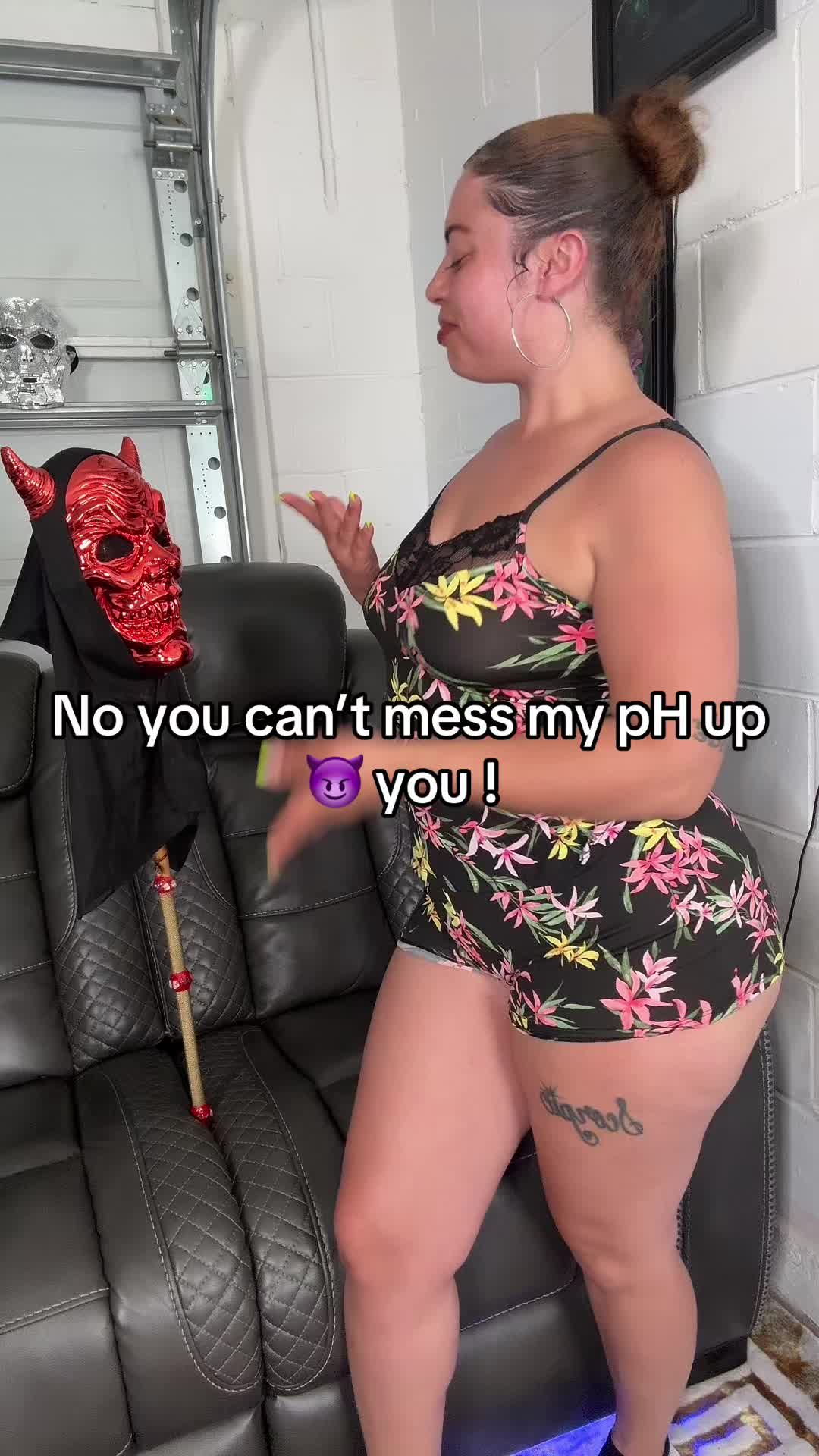 Don’t just let anybody come mess your Pinkyurge ( pinkyurge)