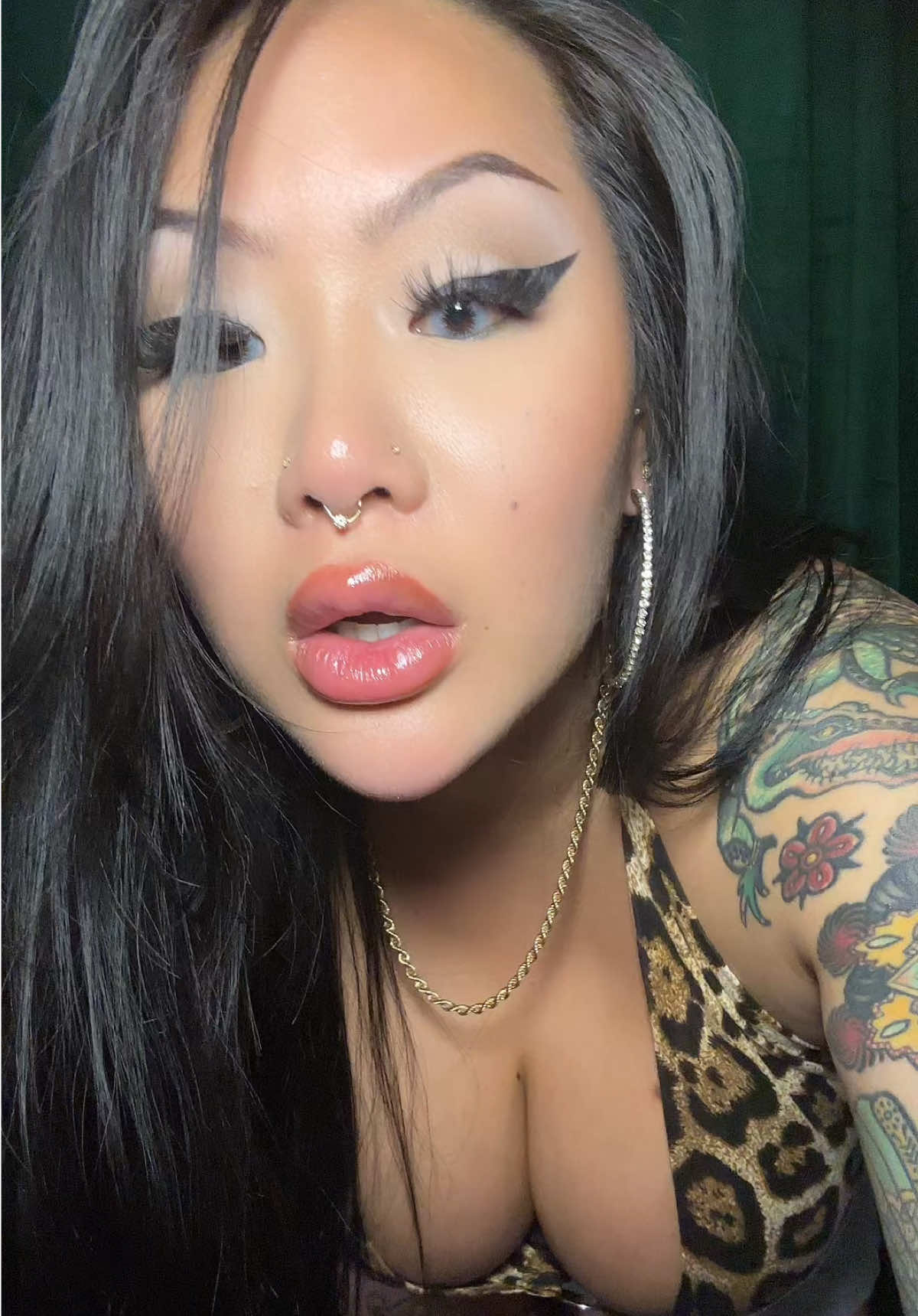 Connie Perignon 🌹 ( connperignon) Urlebird