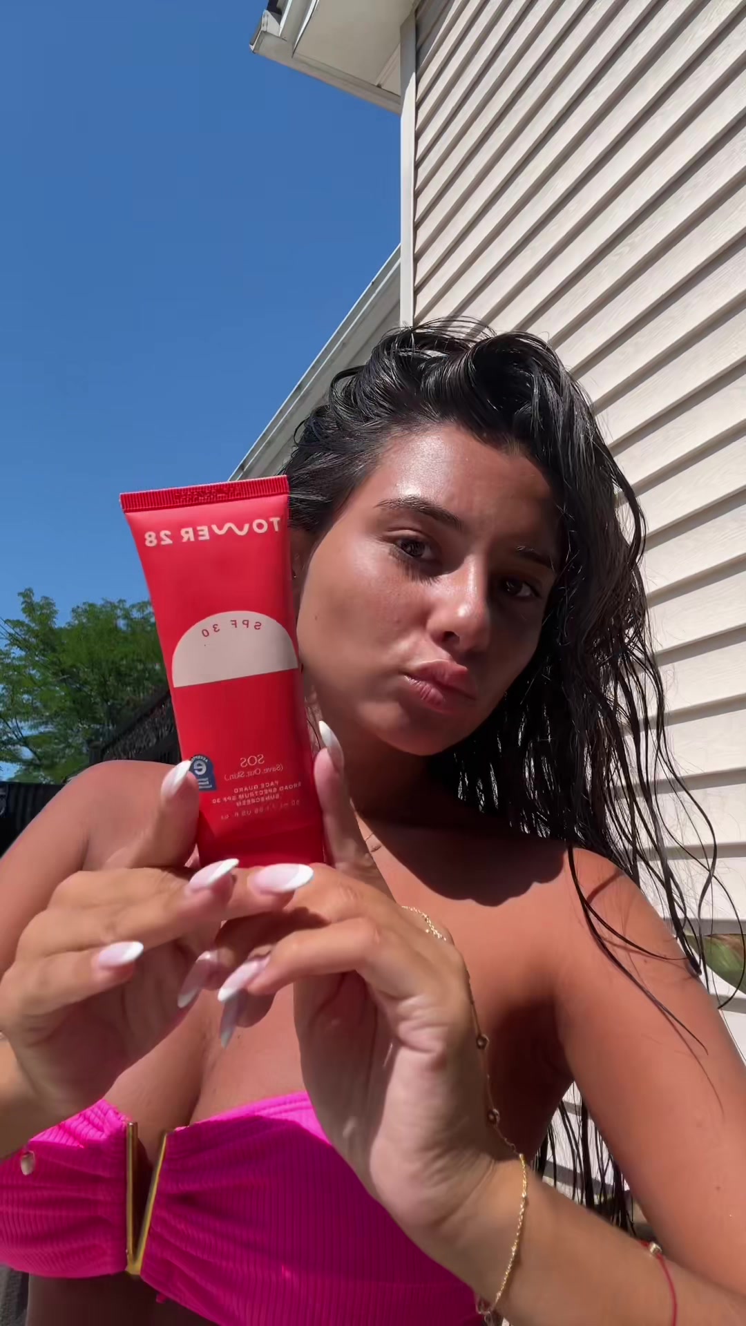 One of my fav looks so far 🏴‍☠️ | Tina 🎟️ (@tinahxplorez)