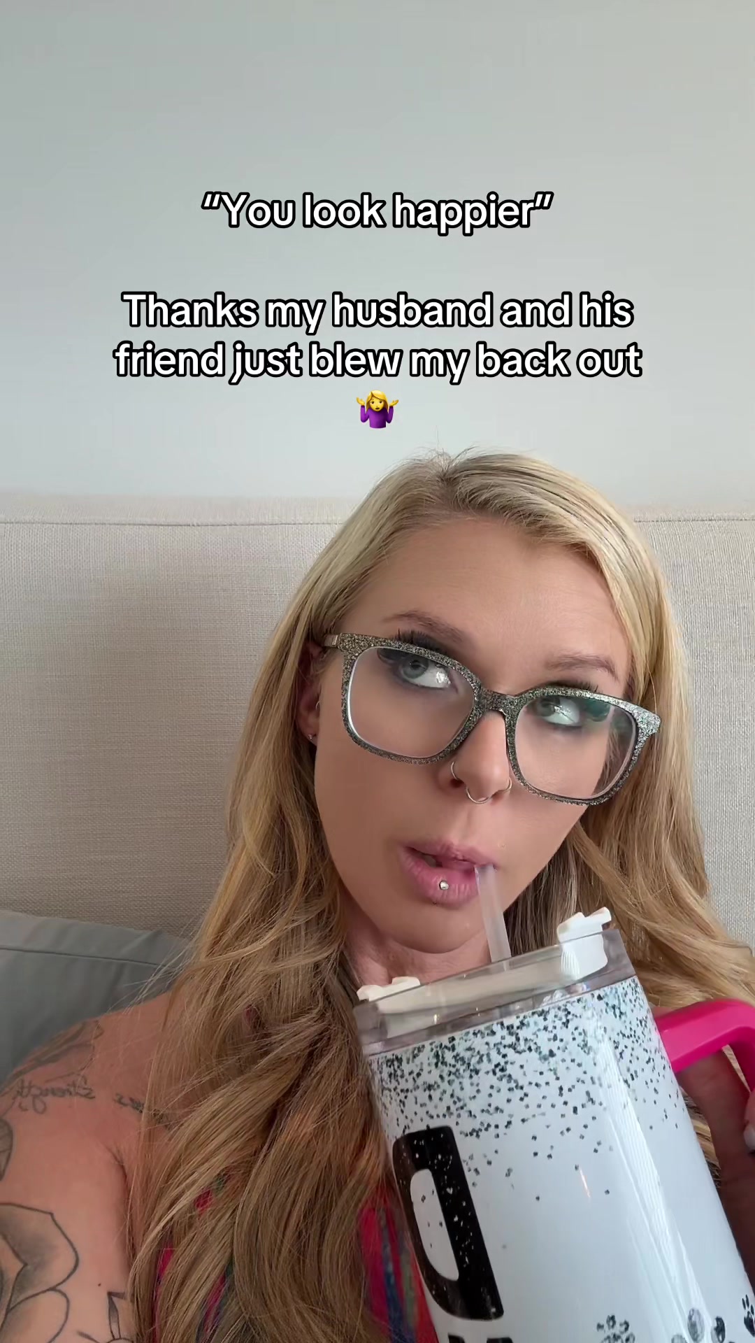 that_blonde_wife (@that_blonde_wife) - Urlebird