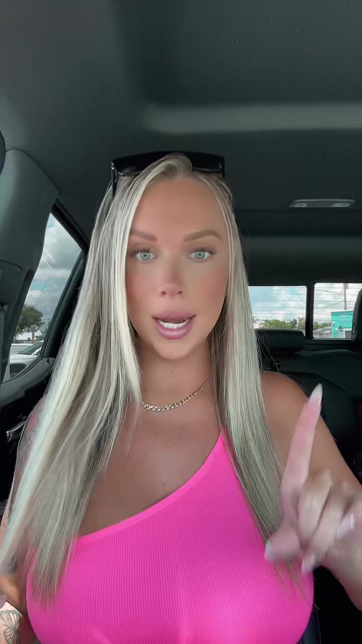 Kelsea_annxo (@kelseaann_xo) - Urlebird