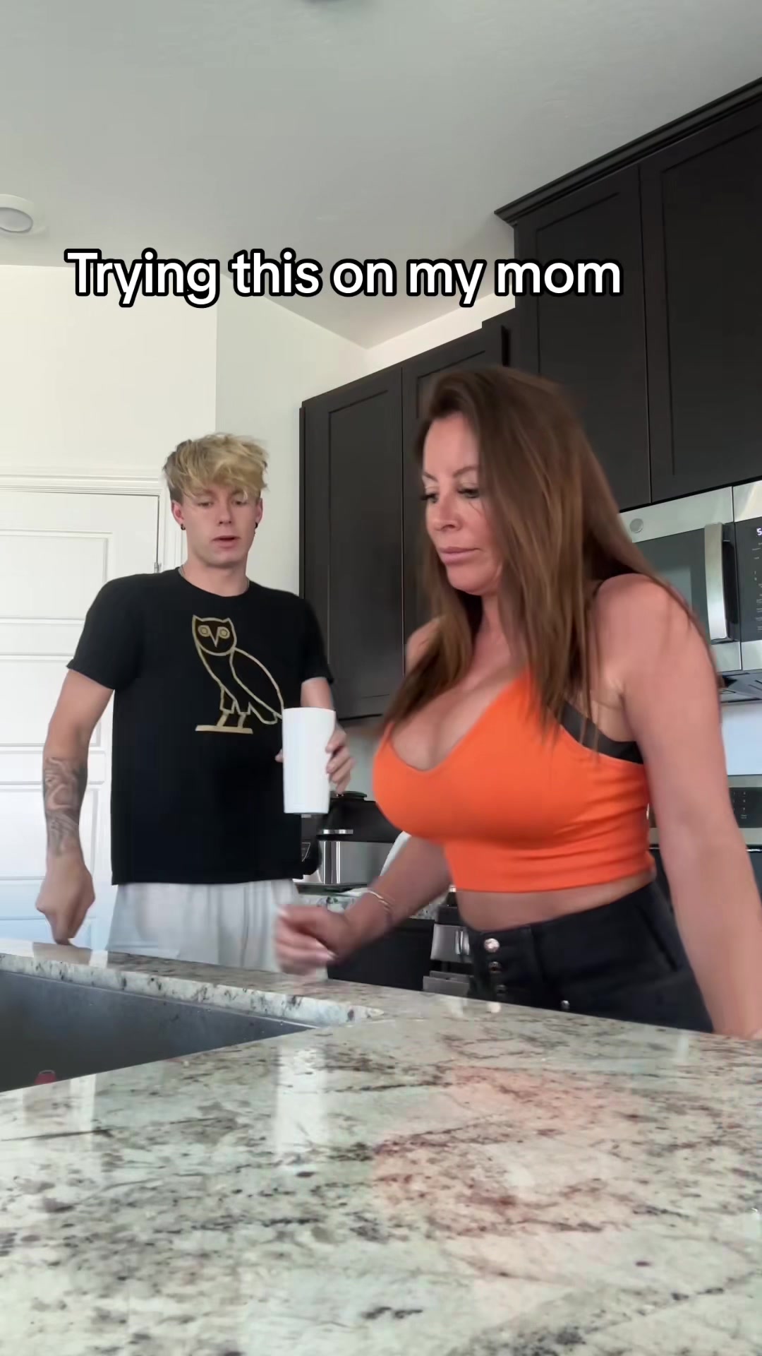 Nicki (@nickimammasol) - Urlebird