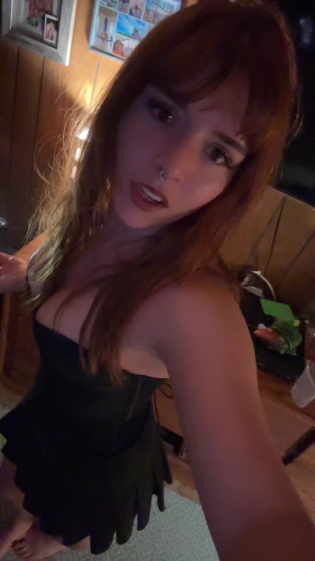 lola!!!🐰 (@lolabunnyz) - Urlebird