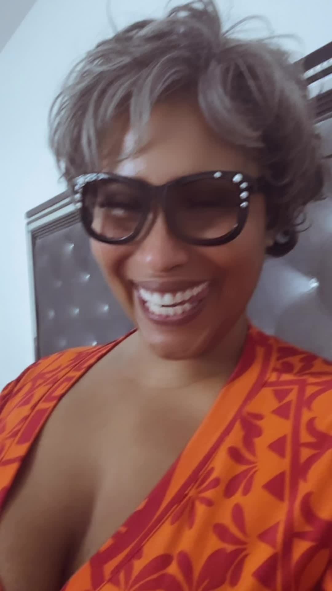 Granny Go Dumb (@grannygodumbofficial) - Urlebird