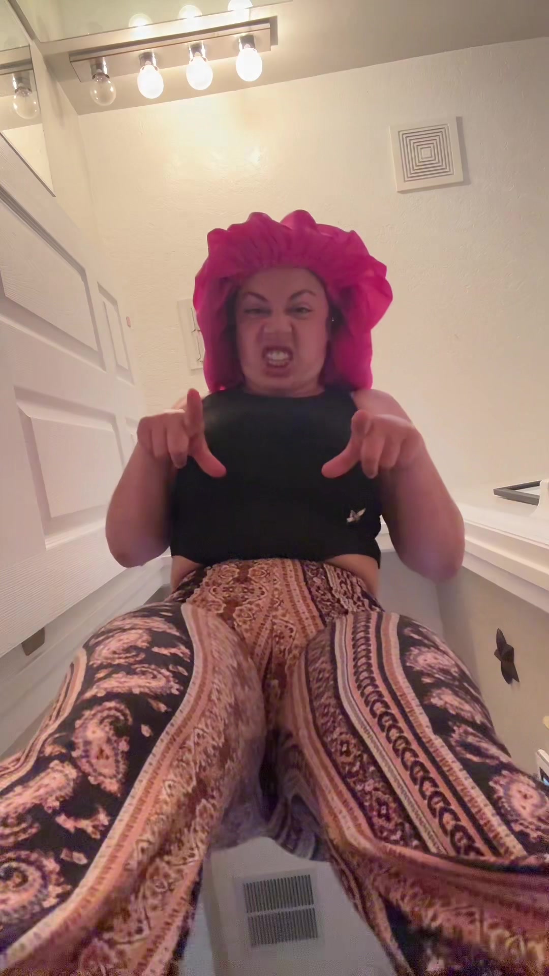 Pinkyurge (@pinkyurge) - Urlebird