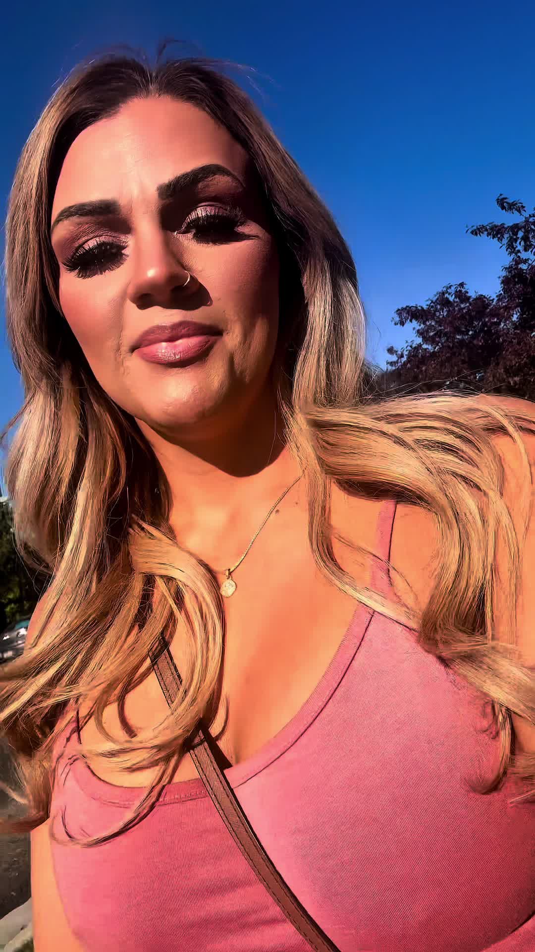 Sofie Jane | Mom (@reallifesofiejane) - Urlebird