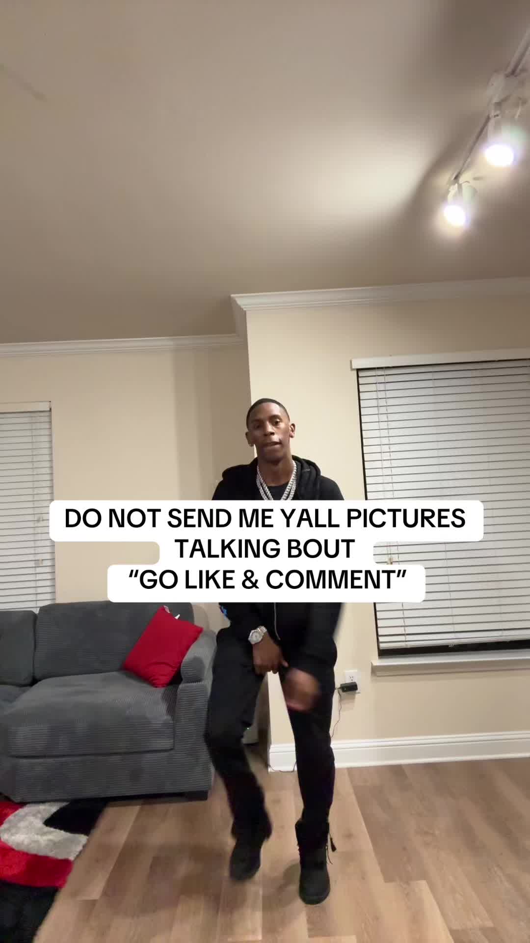 Nobara Doesn't Have Any Money... | | Junkpyou (@junkpyou8)