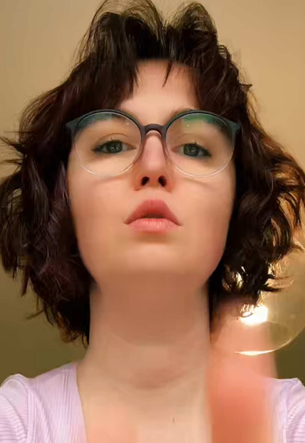 Brittney is Shy (@brihtaney) - Urlebird