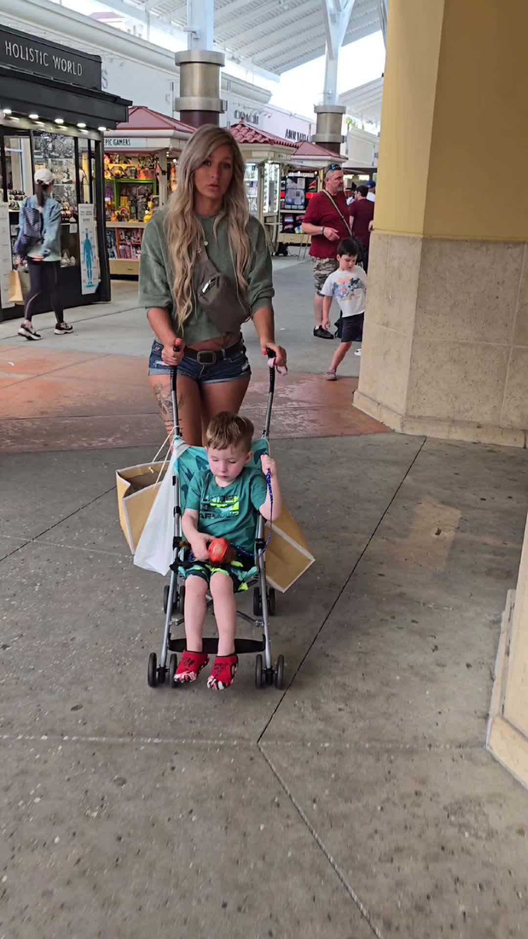 Kat pesch (@katpesch2) - Urlebird