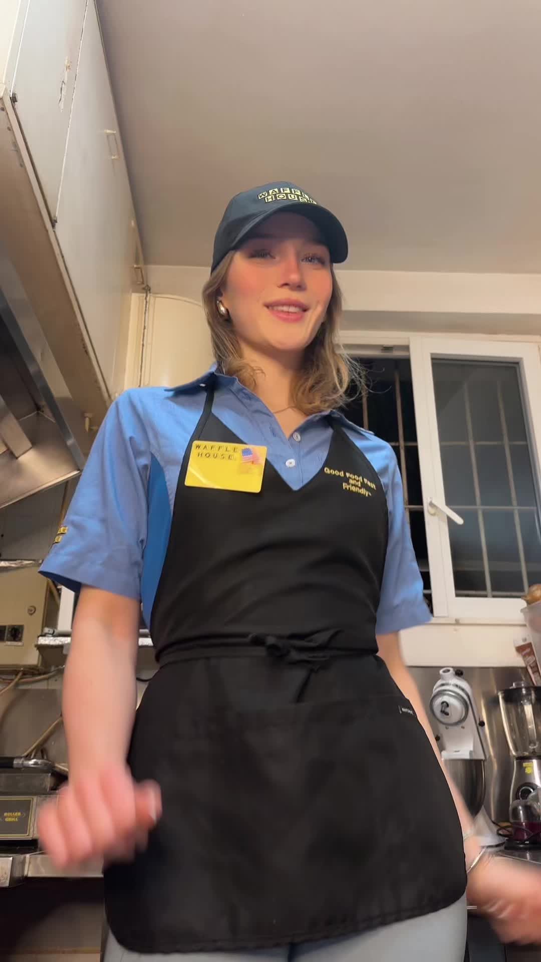 2.54K views 403 likes, 21 shares, 3 comments Kellyyy (@xkellytylr) .