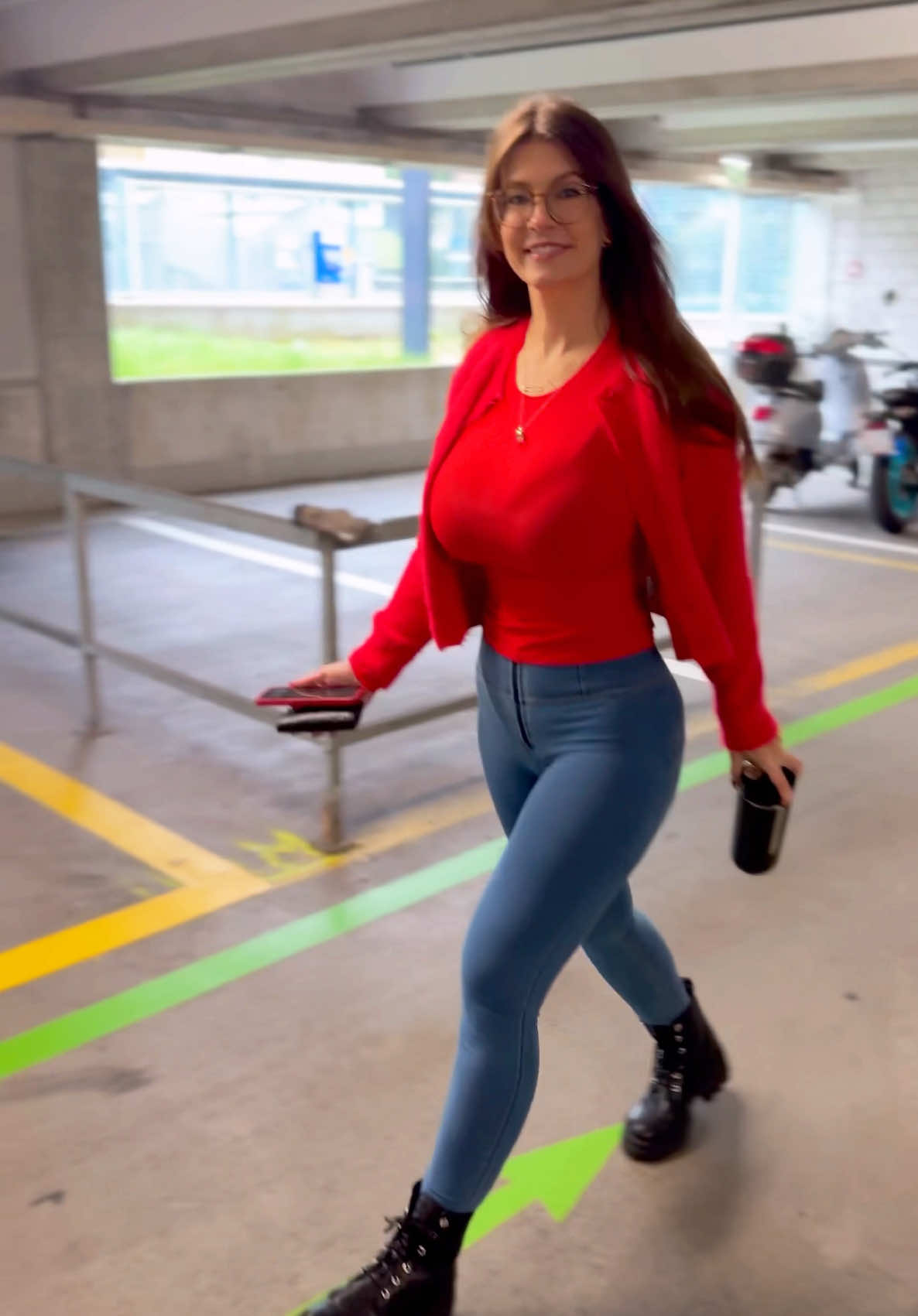 Liesa (@bunnyteethbabe) - Urlebird