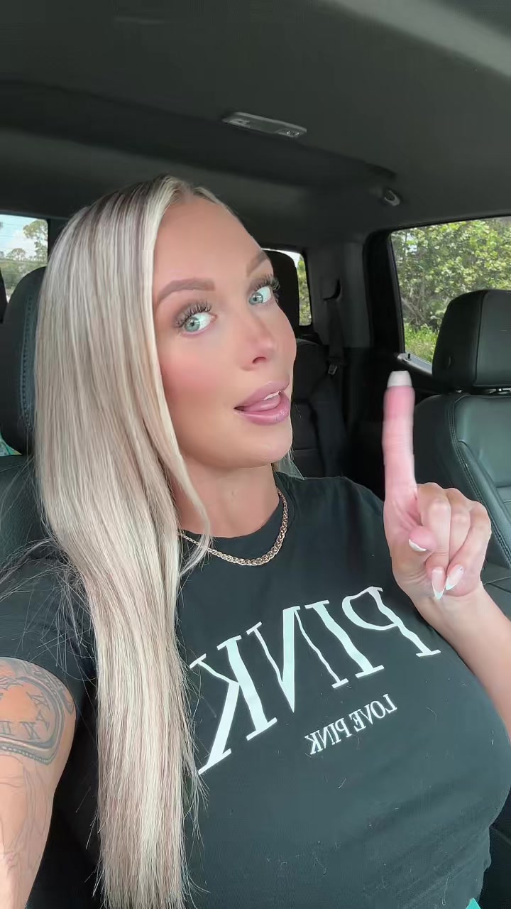 Kelsea_annxo (@kelseaann_xo) - Urlebird