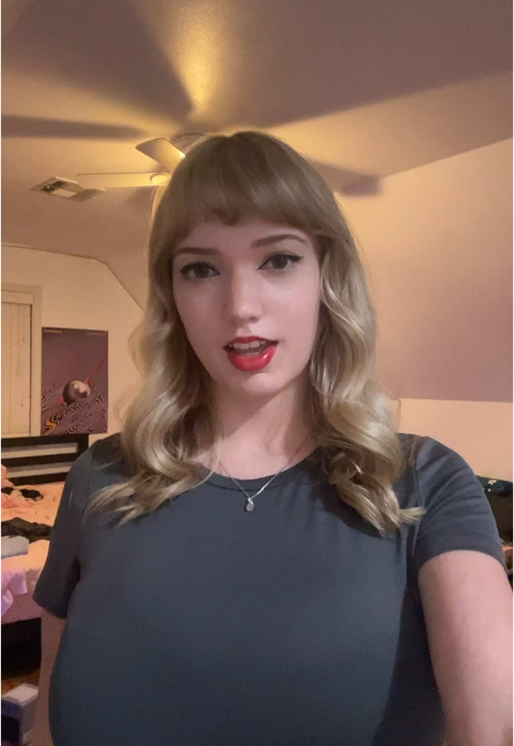 🤔 (@stachekink) - Urlebird