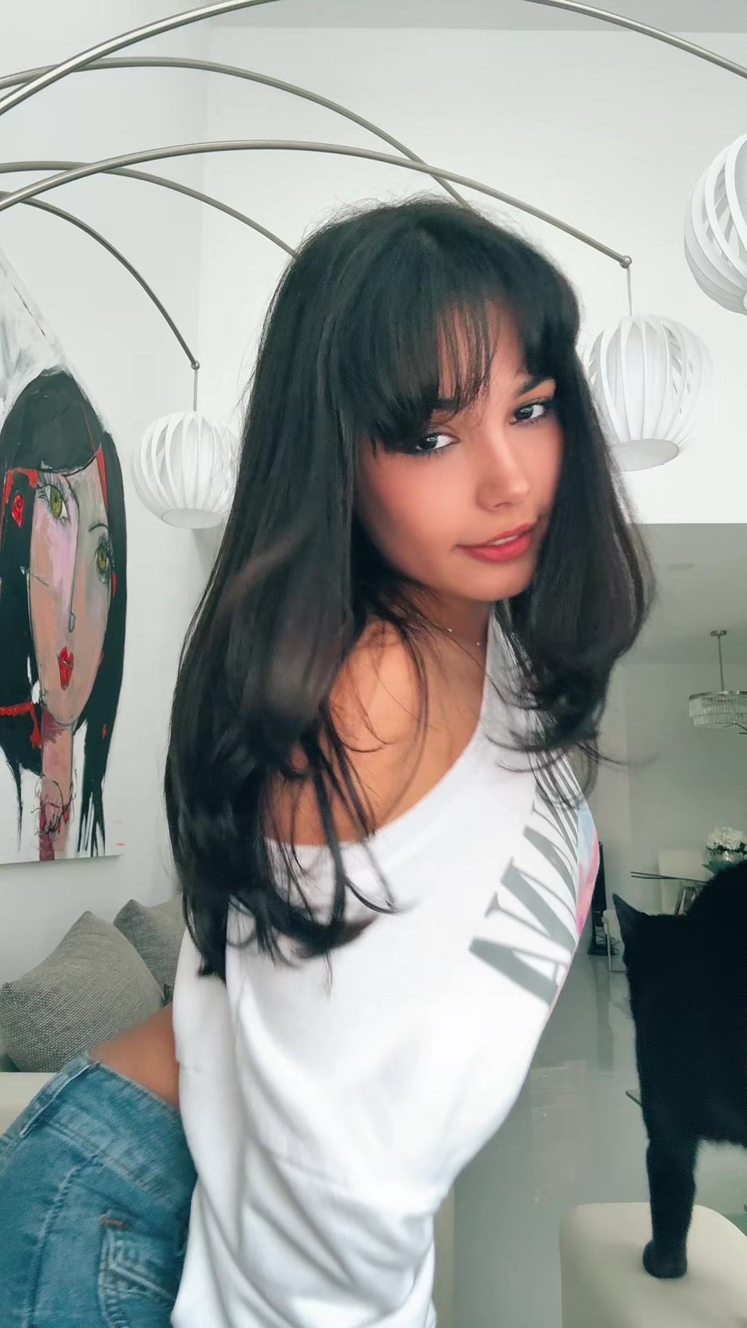 Alejandra Olivera 💗 (@alee_babeyy) - Urlebird