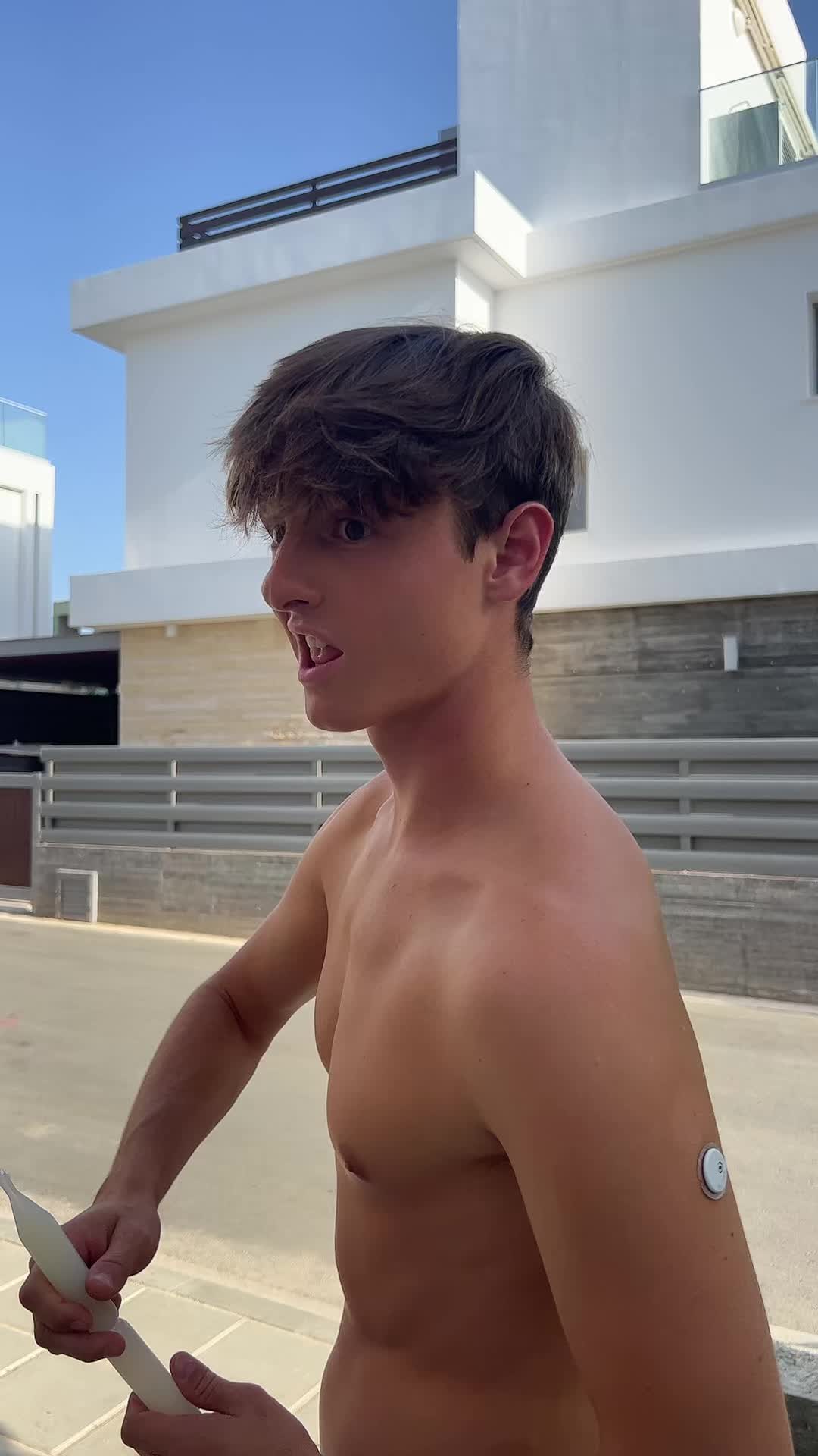 Svandylove (@itsvandylove) - Urlebird