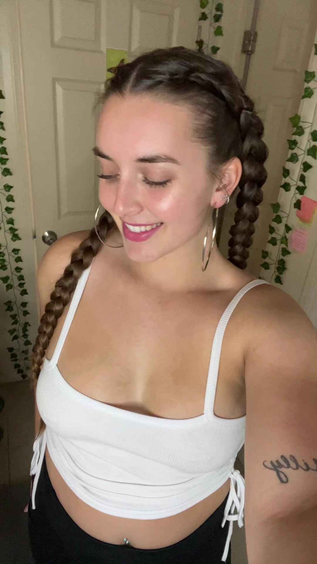 Erika Kay💋 (@erikakaysensuality) - Urlebird