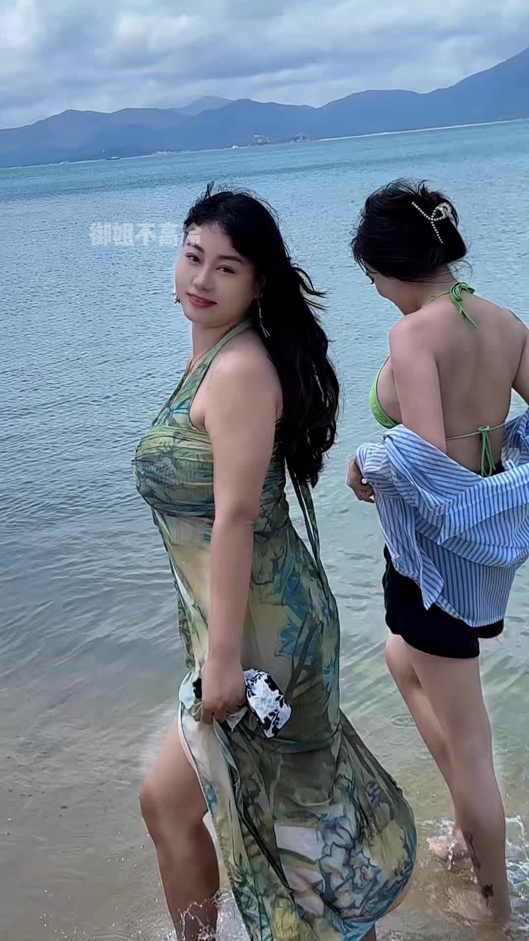 ##御姐不高冷 | 御姐不高冷 (@nana_young69)