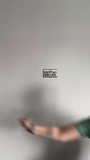 @Nicki_Saurus