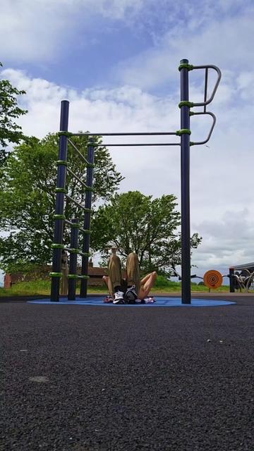 @hoodedcalisthenics