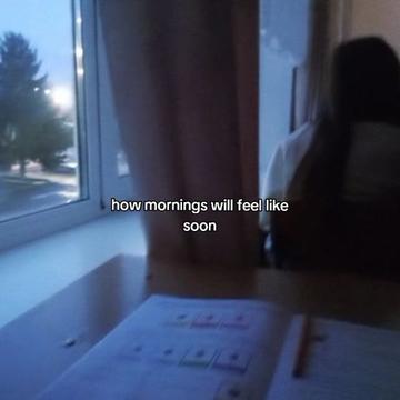 @𝒩