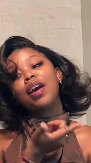 @Zeenhle